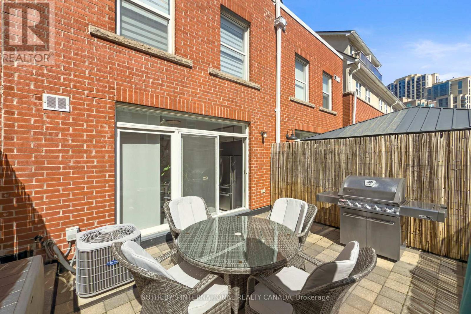 30 Michael Power Place, Toronto (islington-city Centre West), Ontario