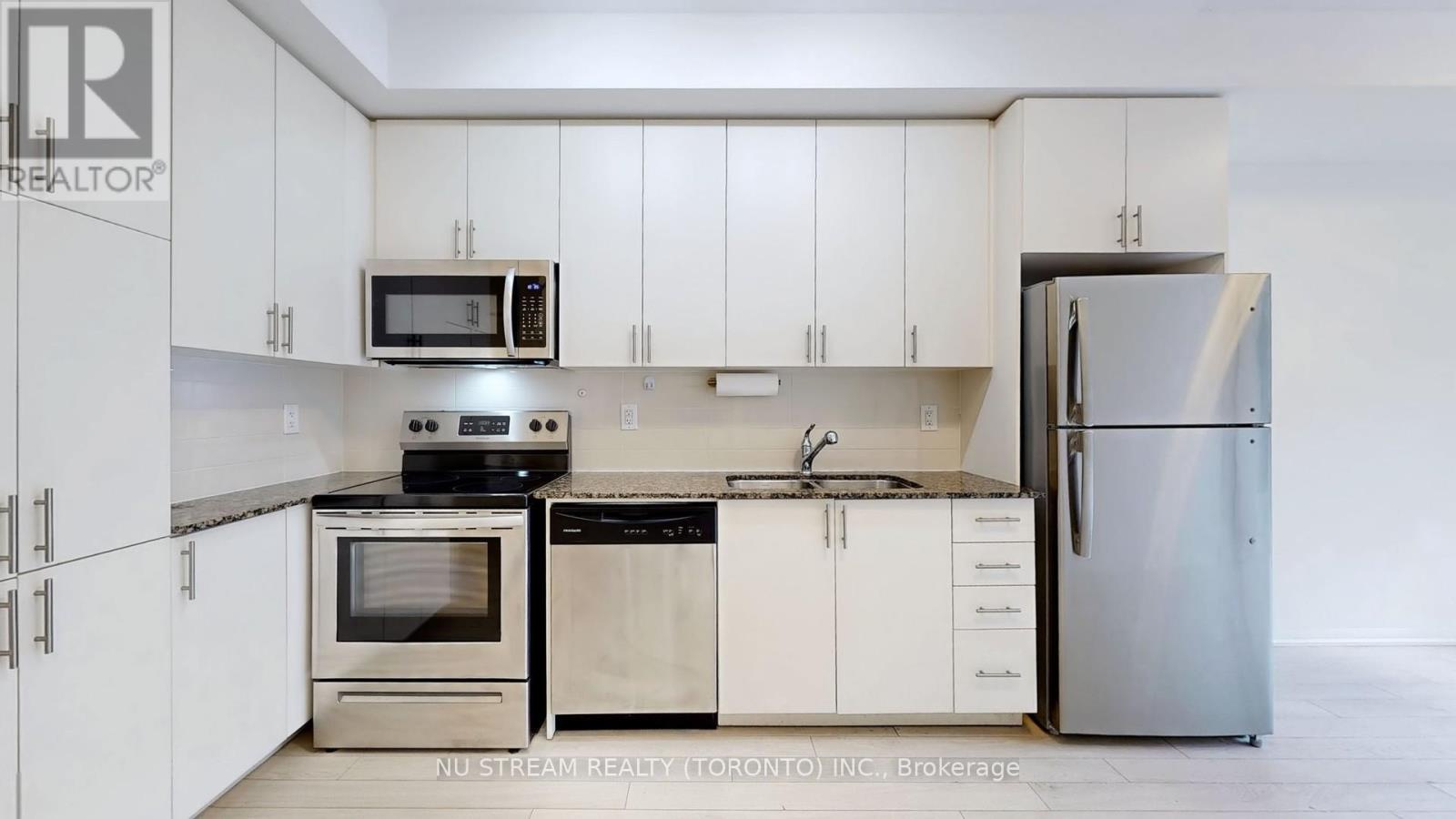 613 - 3091 Dufferin Street, Toronto (yorkdale-glen Park), Ontario