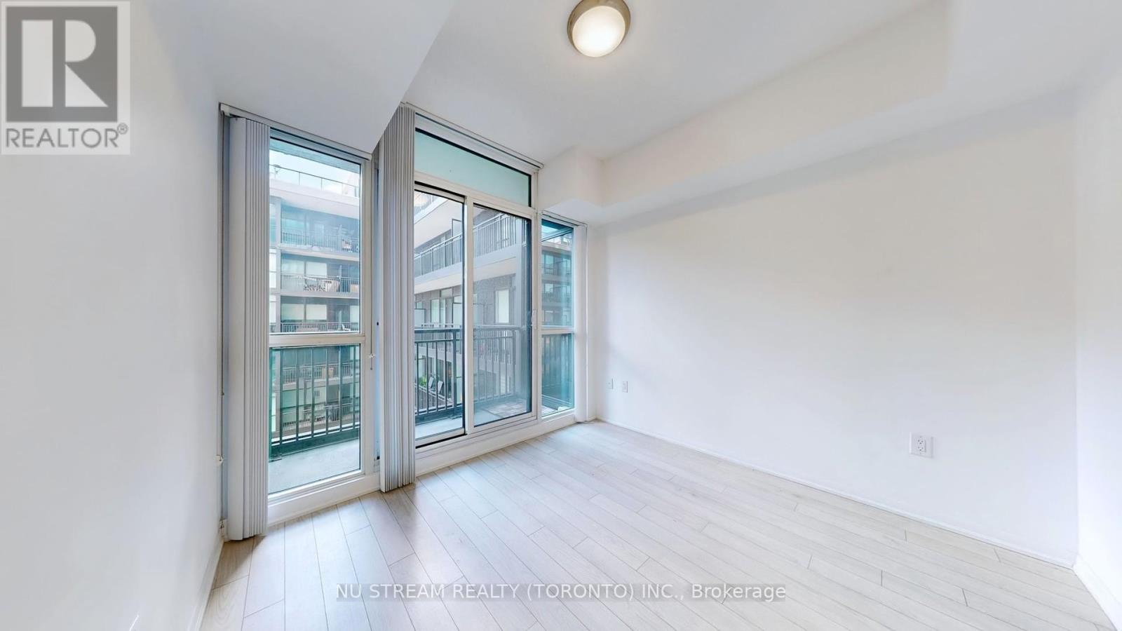 613 - 3091 Dufferin Street, Toronto (yorkdale-glen Park), Ontario