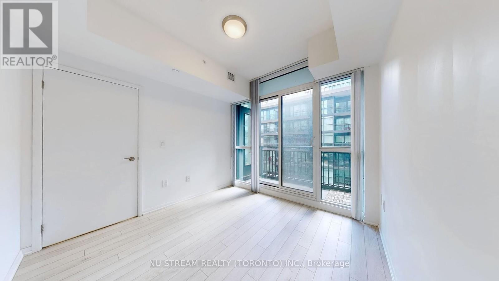 613 - 3091 Dufferin Street, Toronto (yorkdale-glen Park), Ontario