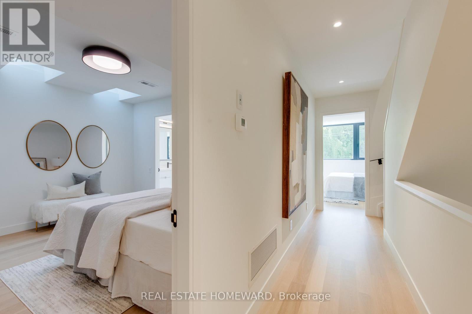 174 Kenilworth Avenue, Toronto (the Beaches), Ontario