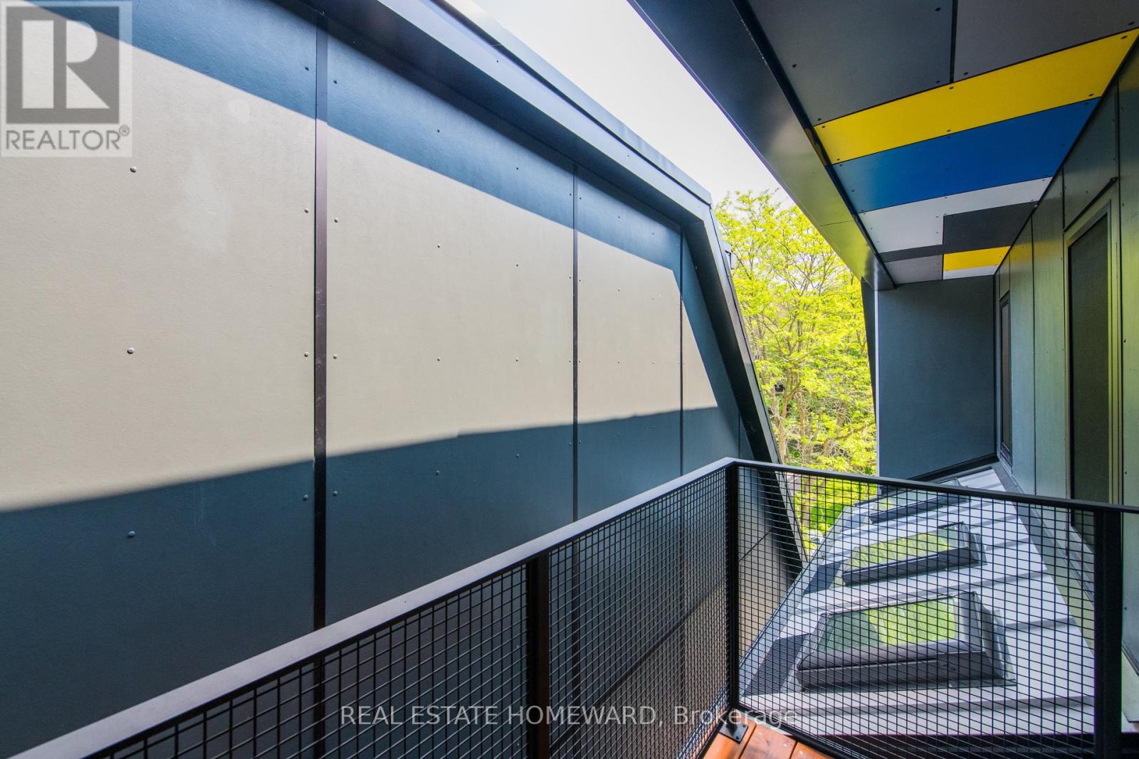 174 Kenilworth Avenue, Toronto (the Beaches), Ontario