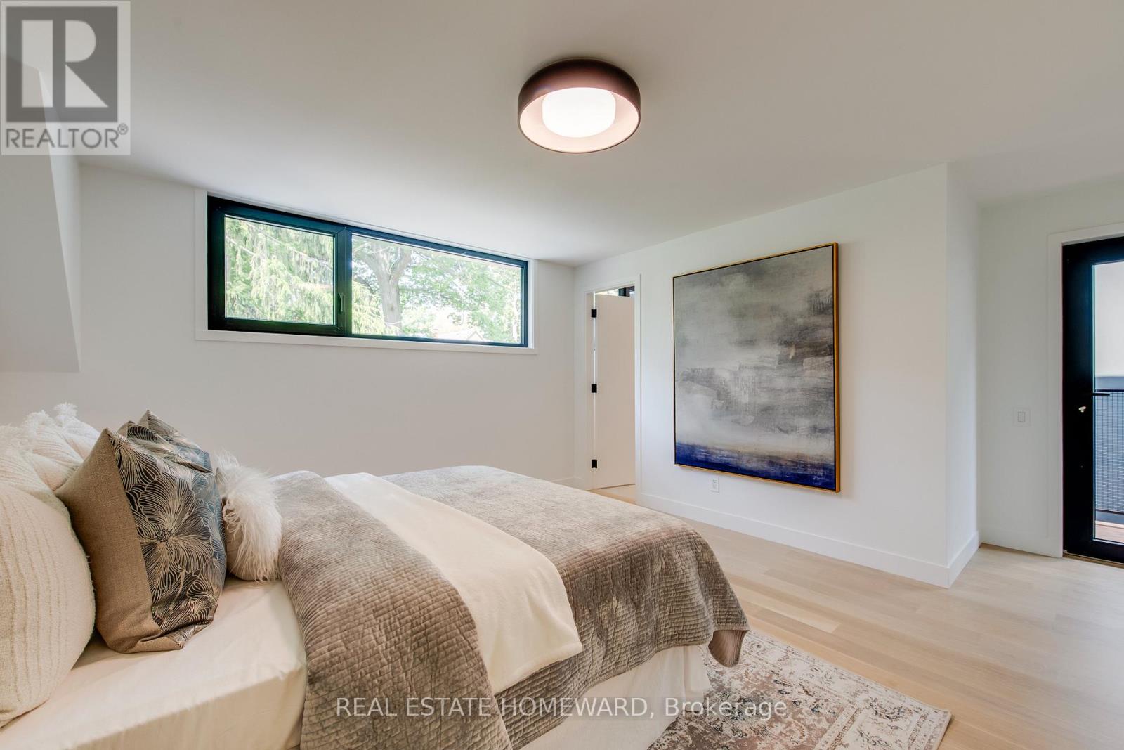 174 Kenilworth Avenue, Toronto (the Beaches), Ontario