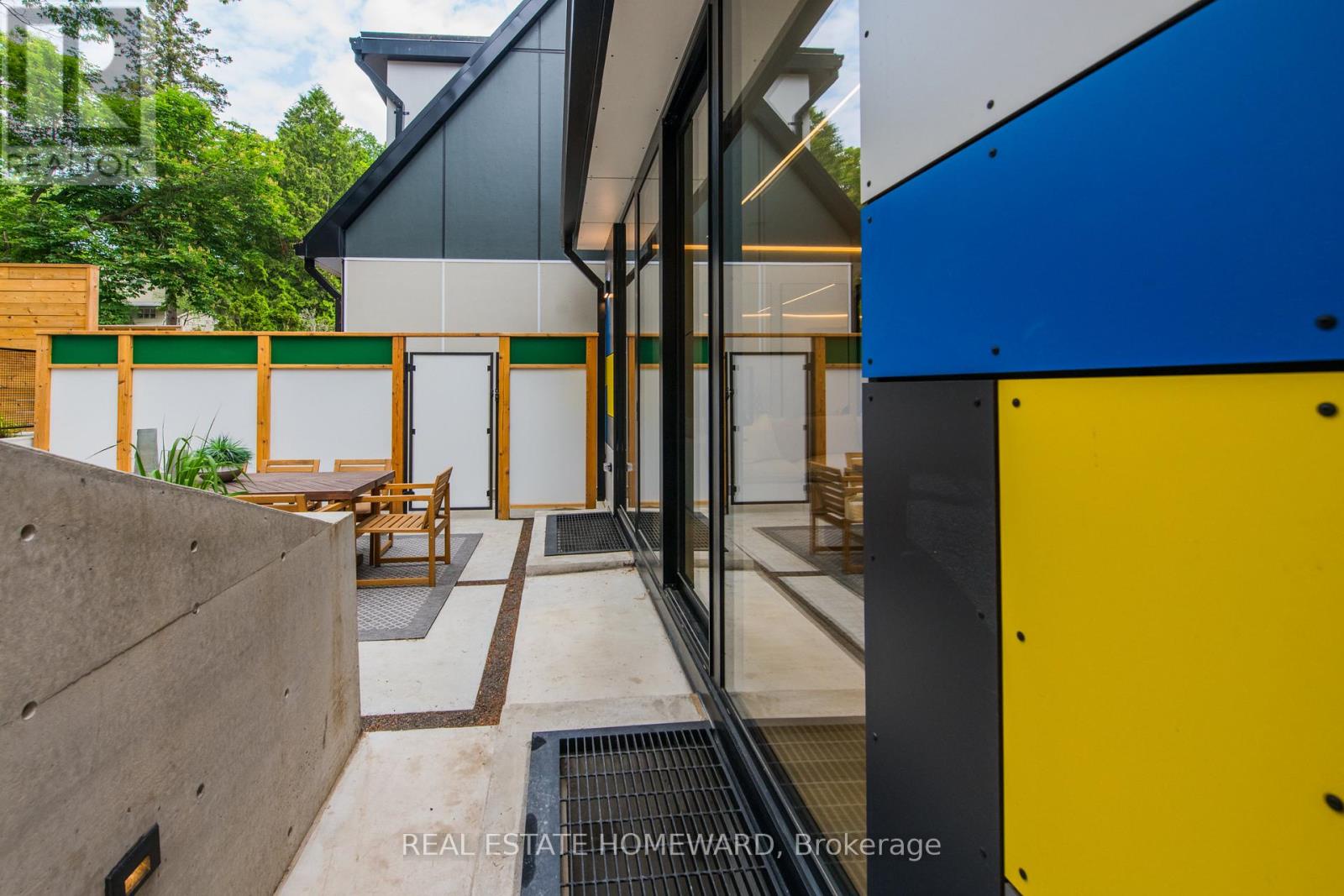 174 Kenilworth Avenue, Toronto (the Beaches), Ontario