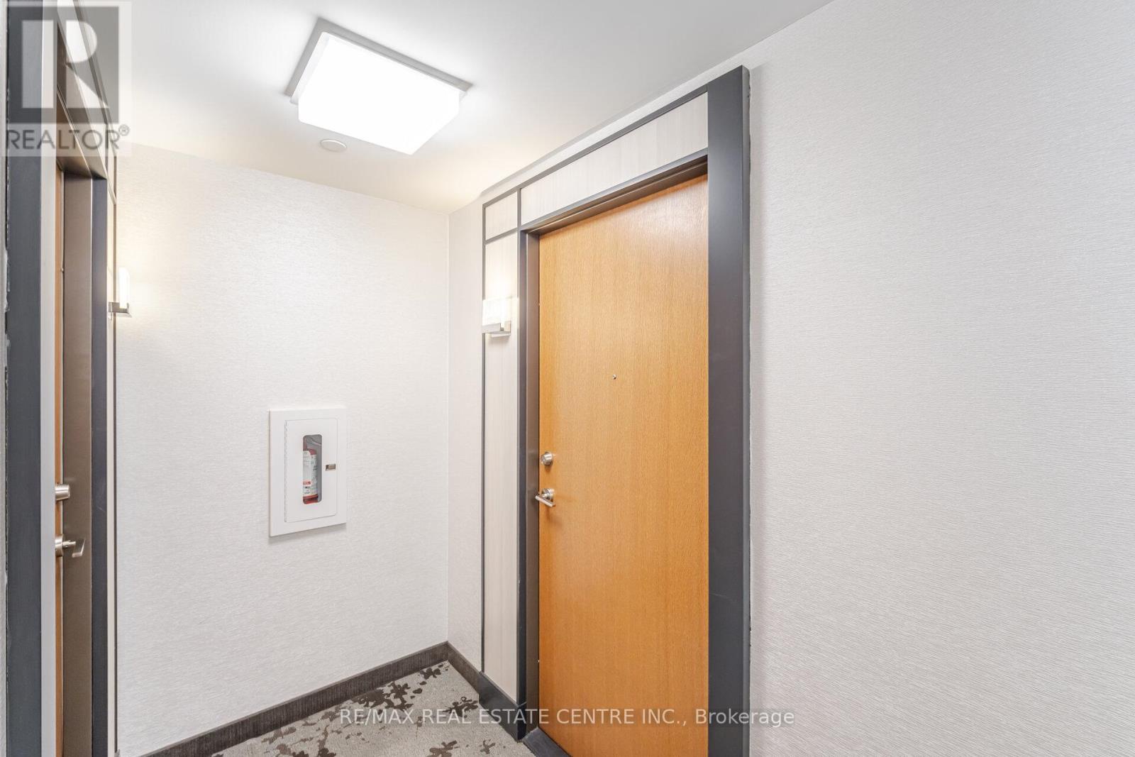 2622 - 30 Shore Breeze Drive, Toronto (mimico), Ontario