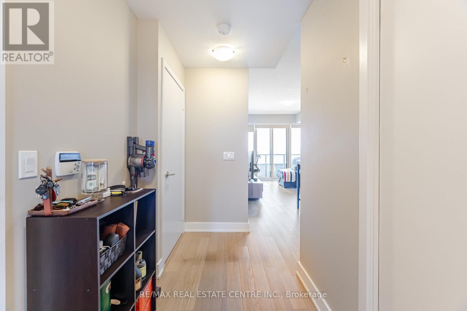 2622 - 30 Shore Breeze Drive, Toronto (mimico), Ontario