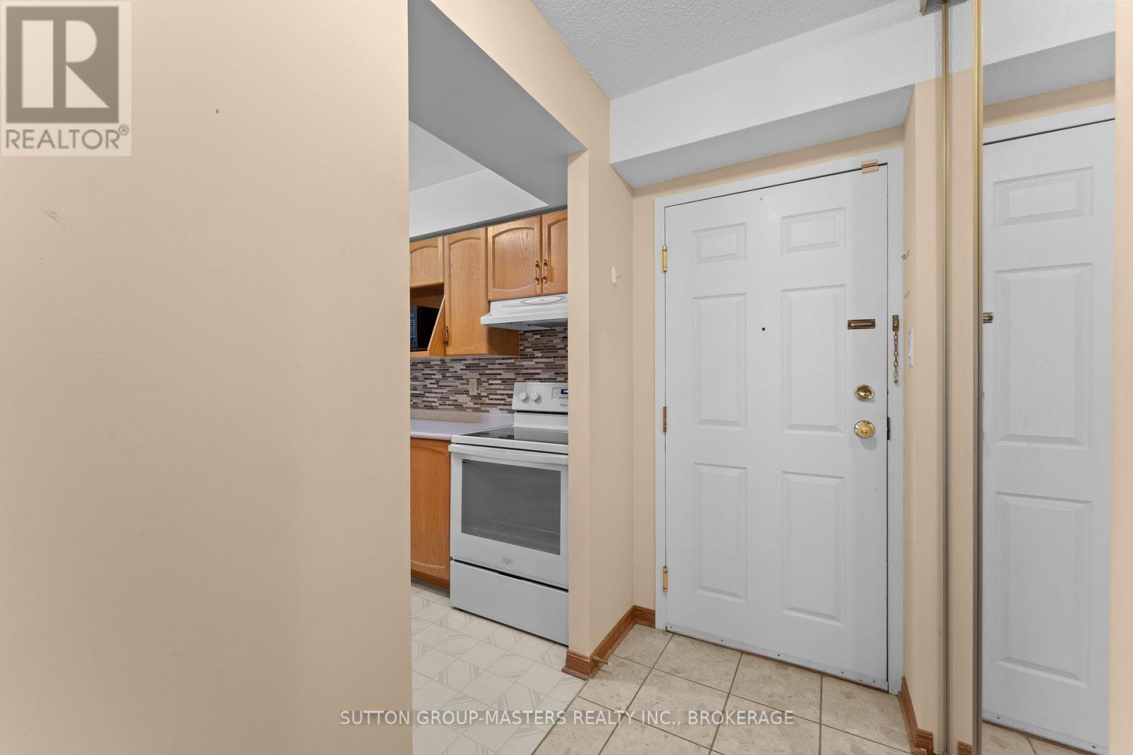 311 - 675 Davis Drive, Kingston (east Gardiners Rd), Ontario