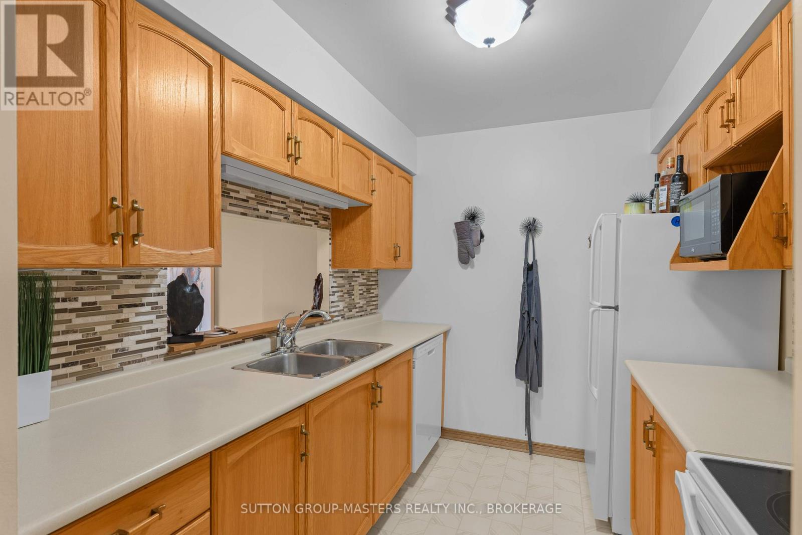 311 - 675 Davis Drive, Kingston (east Gardiners Rd), Ontario