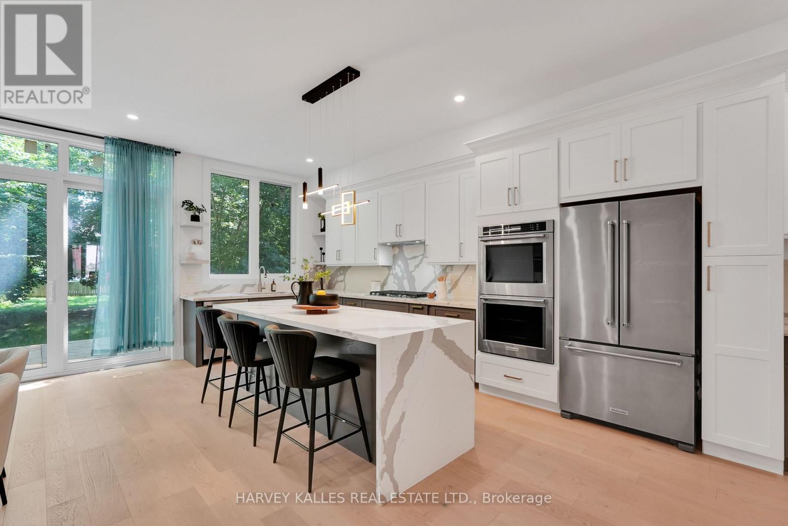 253 Albany Avenue, Toronto (annex), Ontario