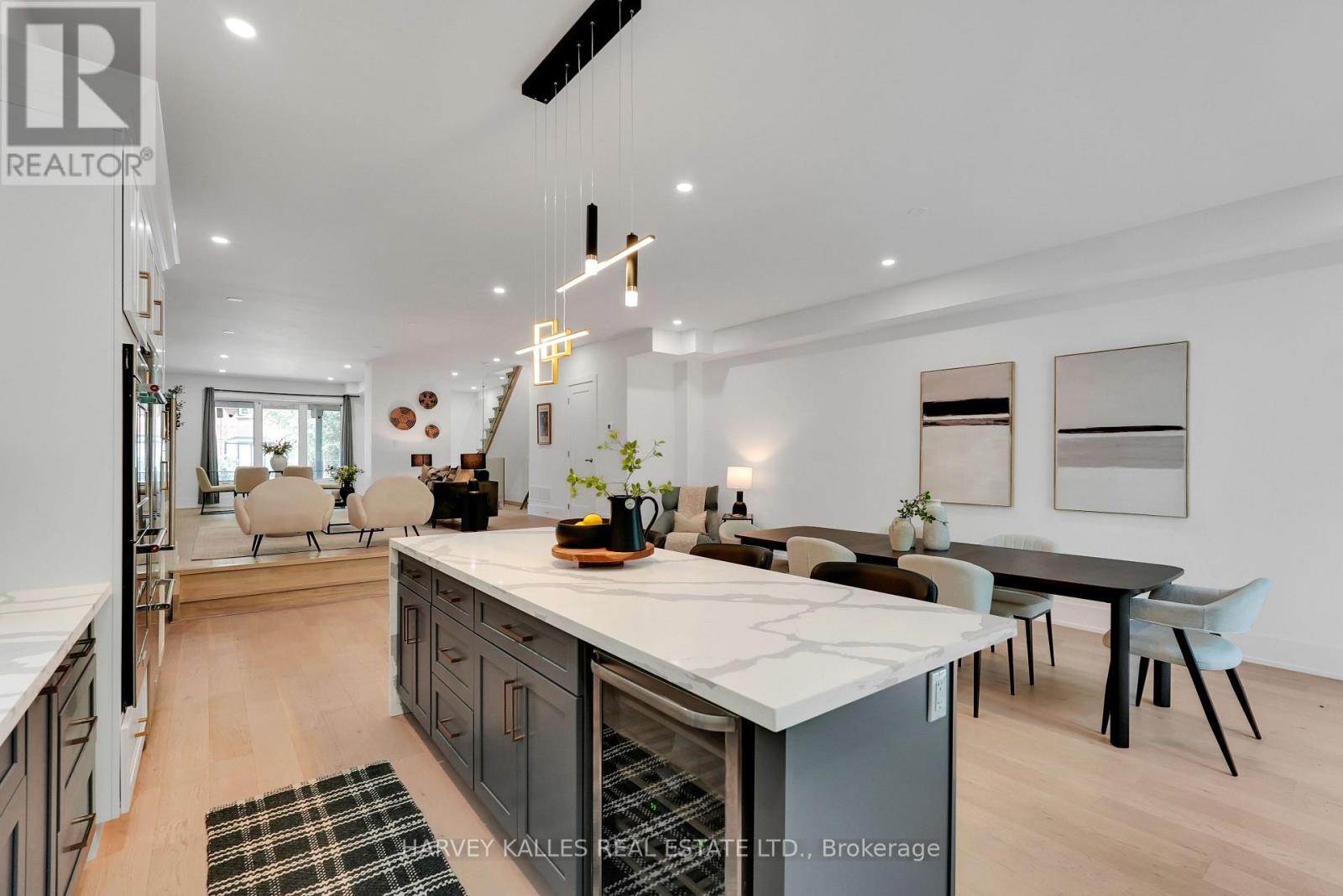 253 Albany Avenue, Toronto (annex), Ontario