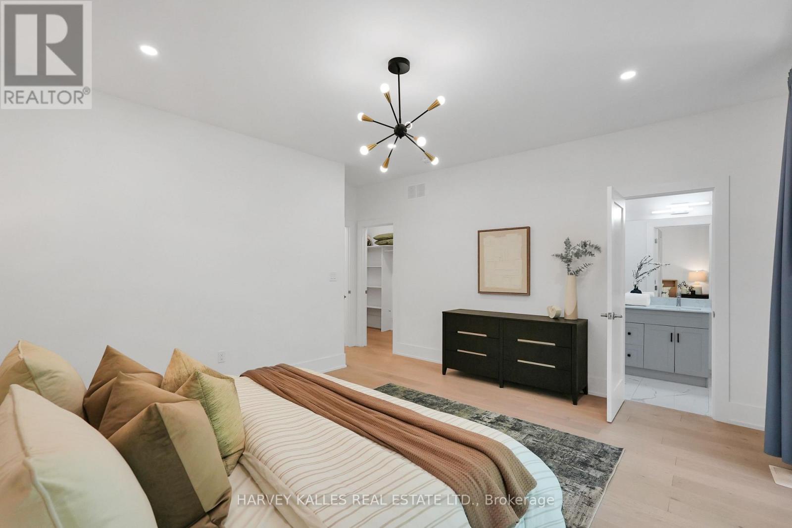 253 Albany Avenue, Toronto (annex), Ontario