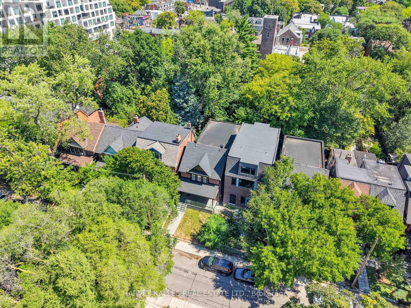 253 Albany Avenue, Toronto (annex), Ontario