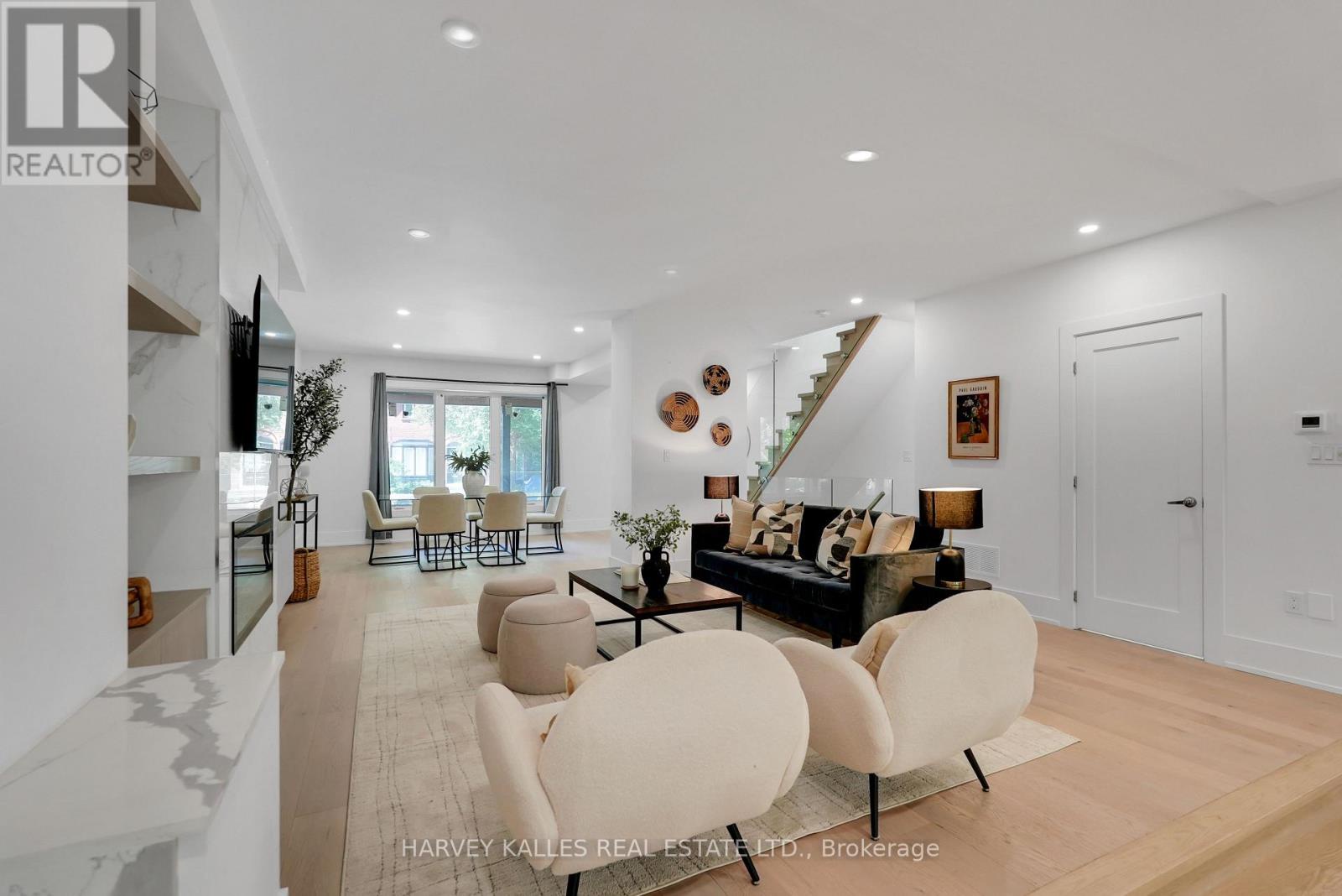 253 Albany Avenue, Toronto (annex), Ontario