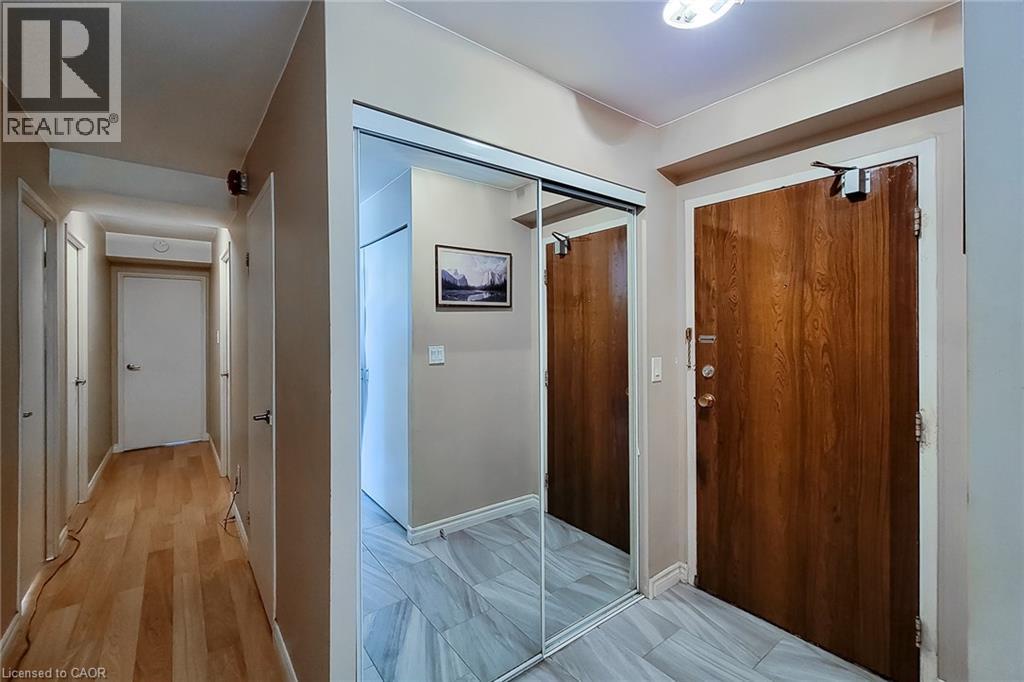 700 Dynes Road Unit# 707, Burlington, Ontario