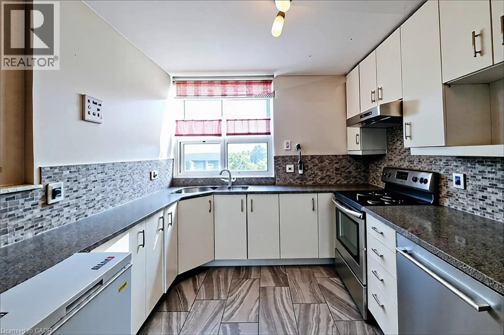 700 Dynes Road Unit# 707, Burlington, Ontario