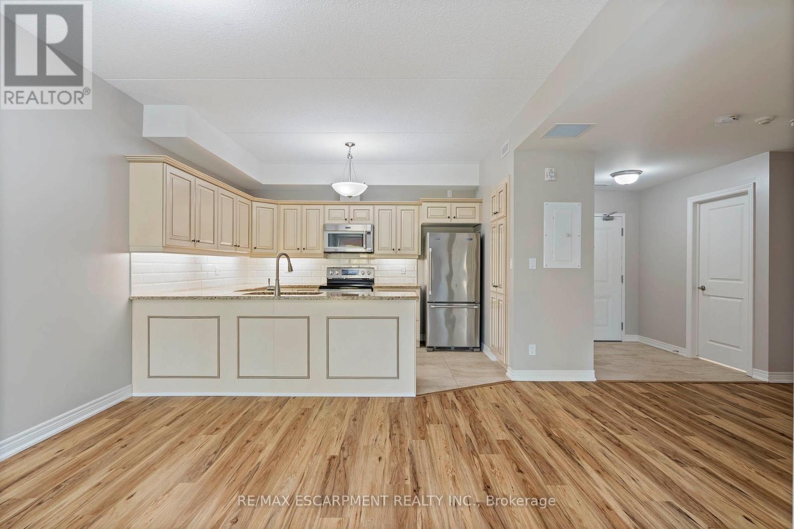 213 - 4644 Pettit Avenue, Niagara Falls (morrison), Ontario