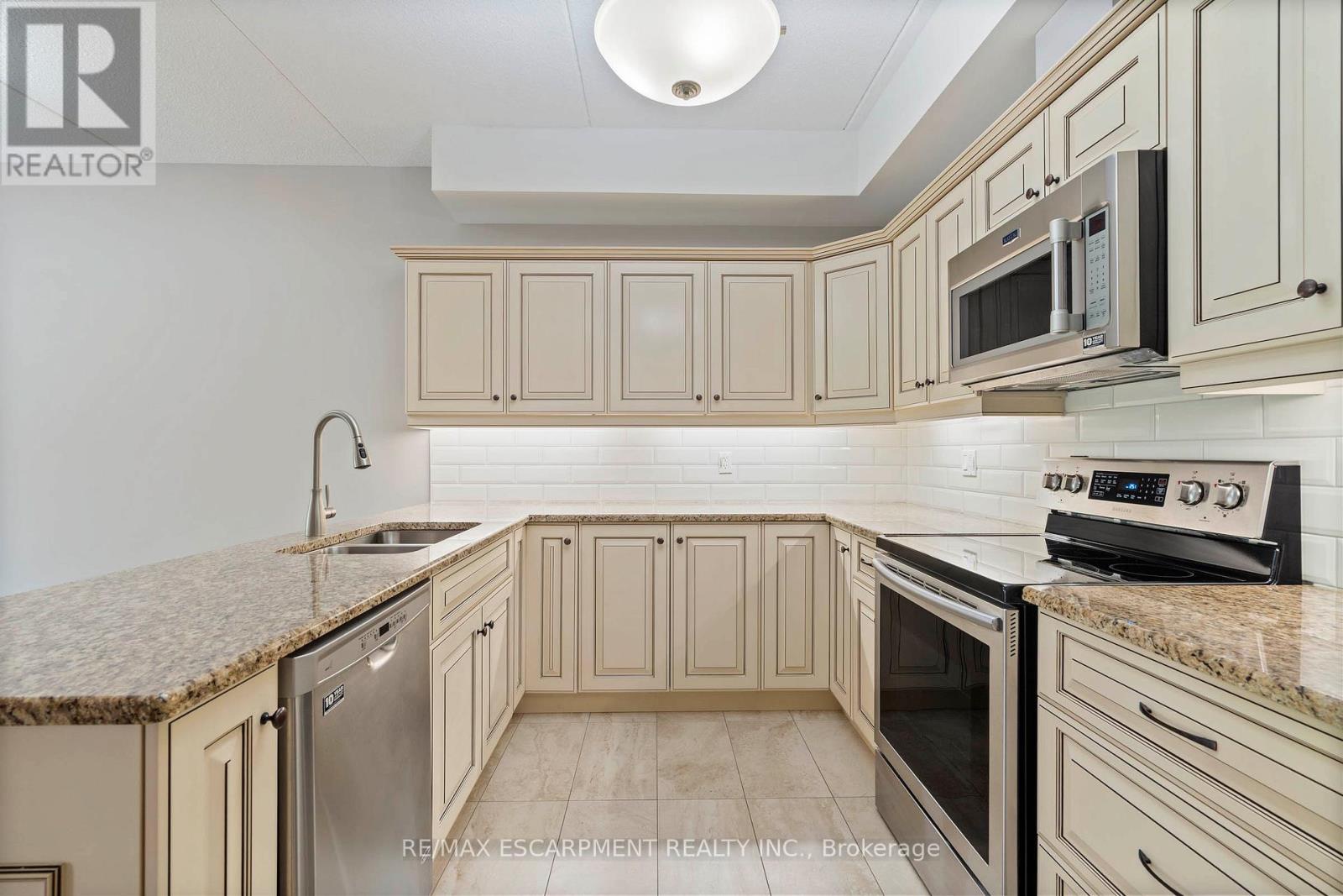 213 - 4644 Pettit Avenue, Niagara Falls (morrison), Ontario