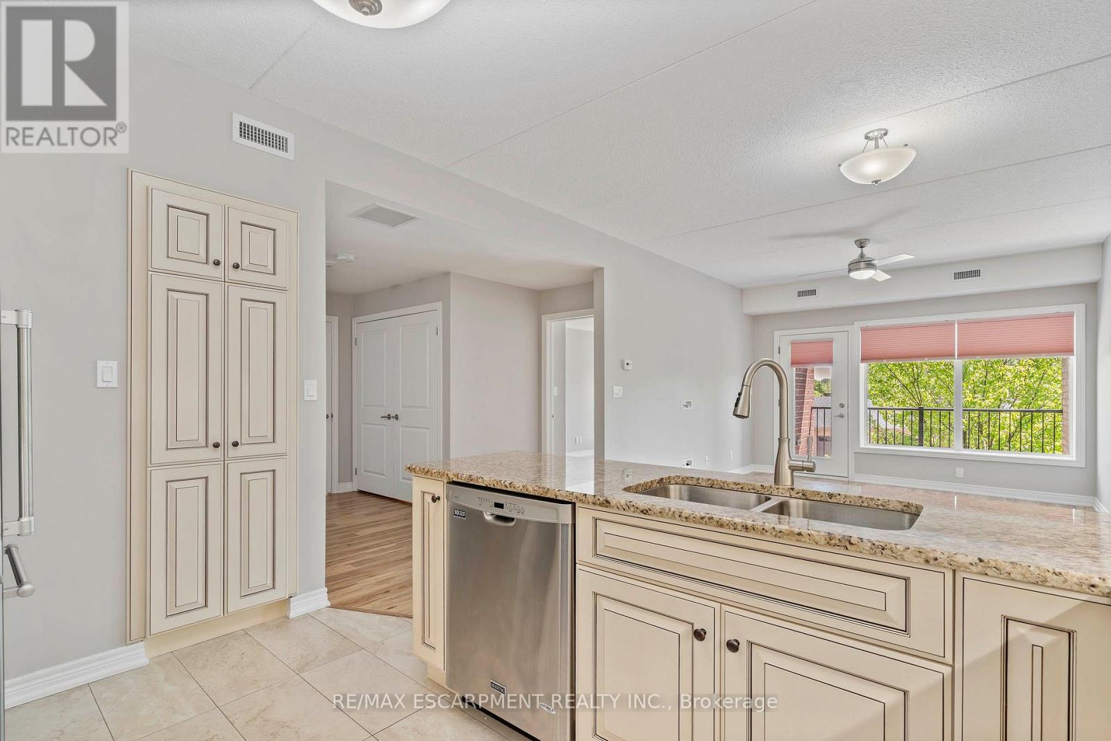 213 - 4644 Pettit Avenue, Niagara Falls (morrison), Ontario