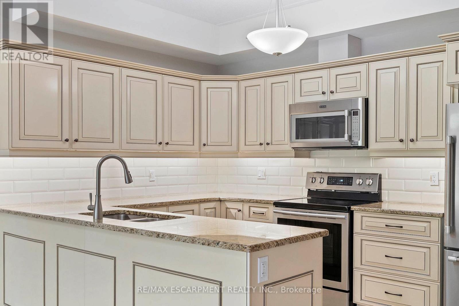 213 - 4644 Pettit Avenue, Niagara Falls (morrison), Ontario