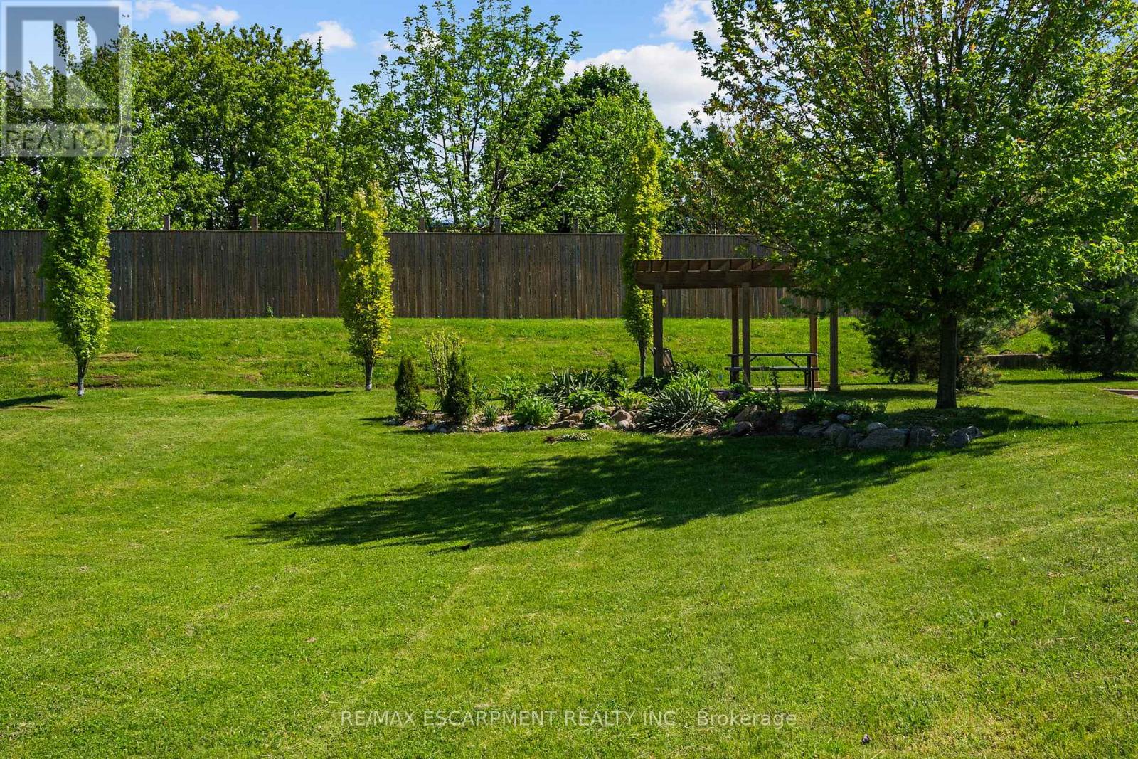 213 - 4644 Pettit Avenue, Niagara Falls (morrison), Ontario