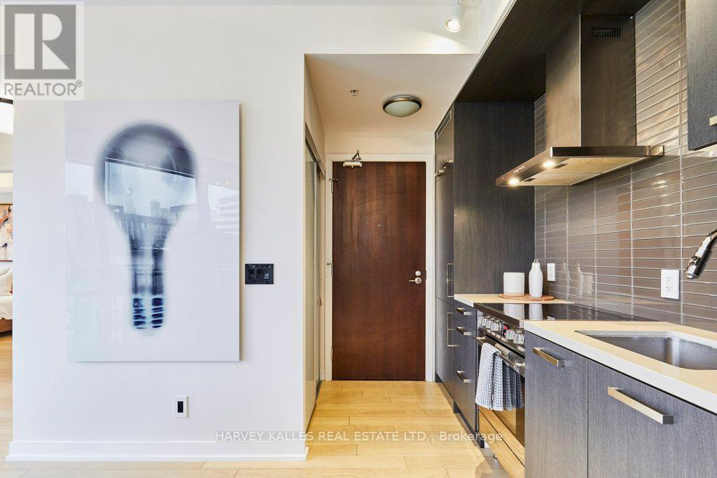 N204 - 120 Bayview Avenue, Toronto (waterfront Communities), Ontario