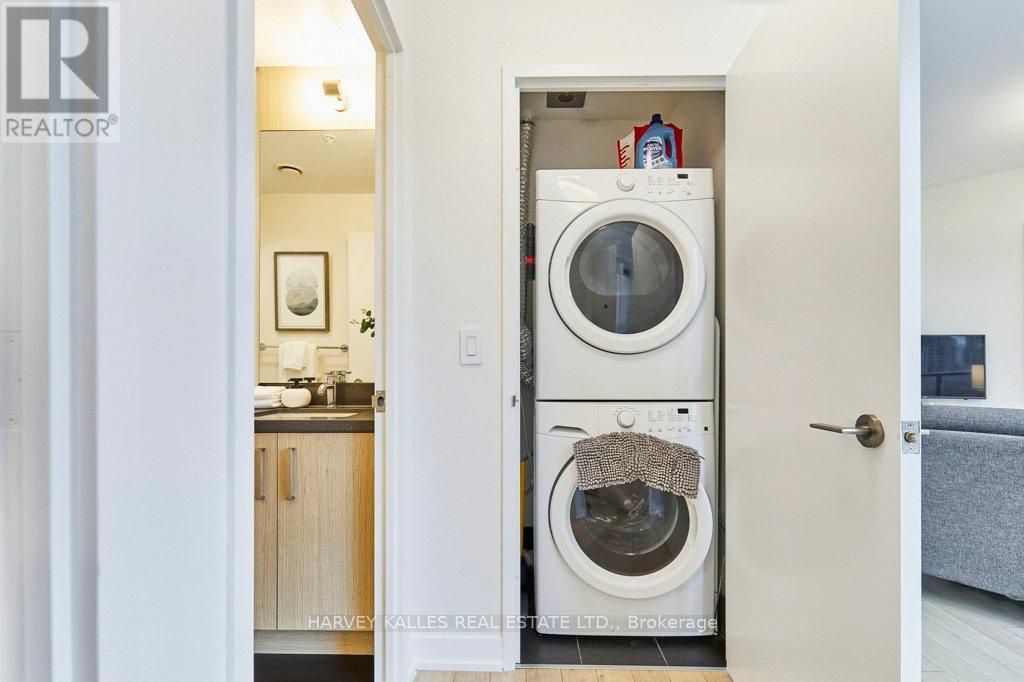 N204 - 120 Bayview Avenue, Toronto (waterfront Communities), Ontario