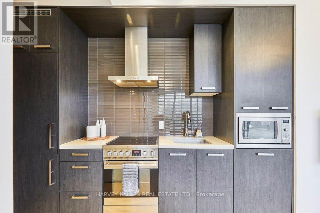 N204 - 120 Bayview Avenue, Toronto (waterfront Communities), Ontario