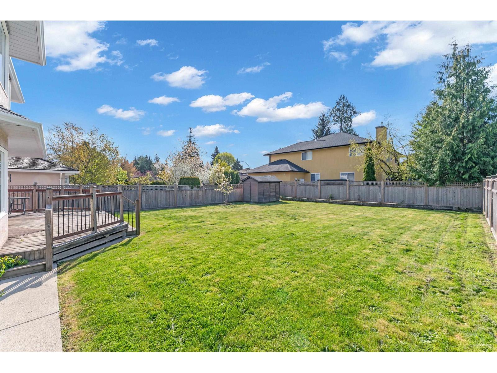 15674 101a Avenue, Surrey, British Columbia