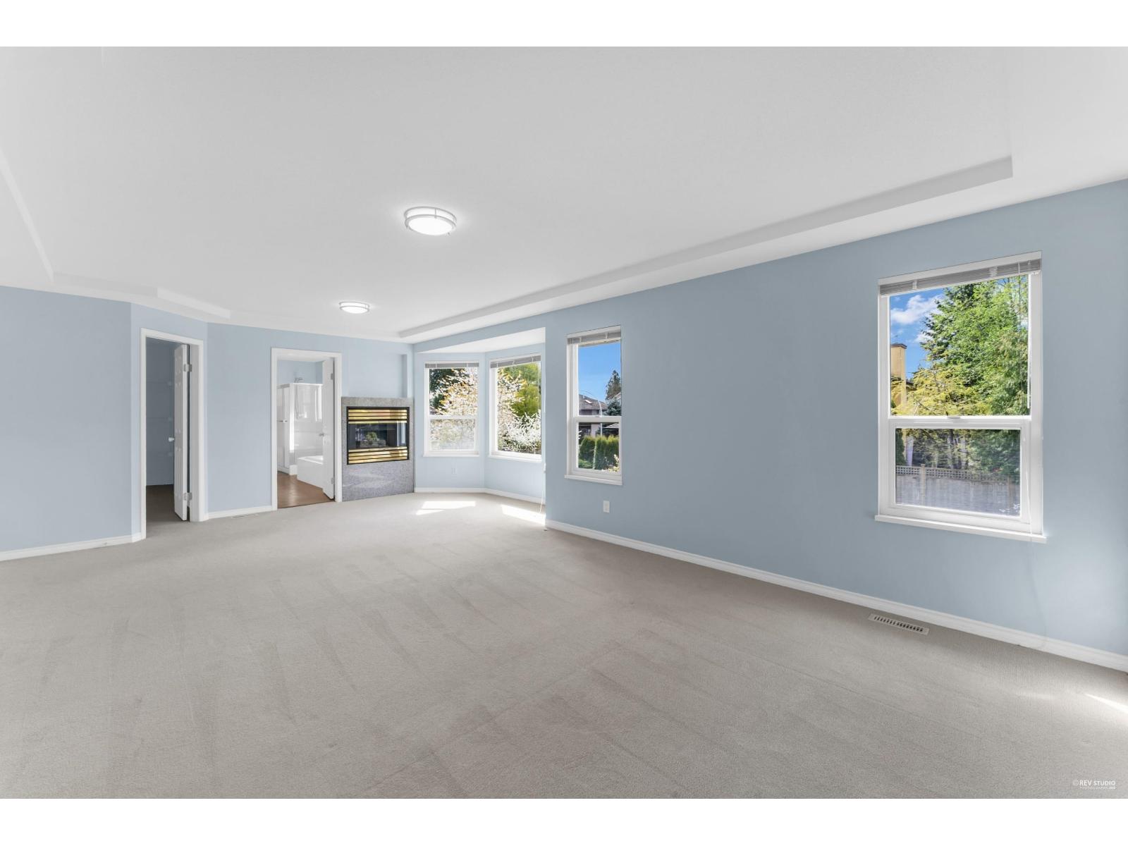 15674 101a Avenue, Surrey, British Columbia