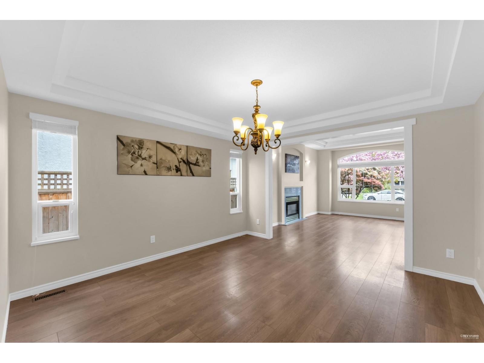 15674 101a Avenue, Surrey, British Columbia