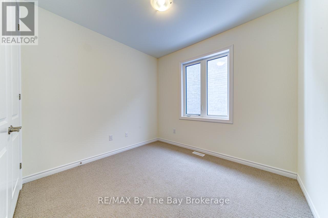 17 Sun Valley Avenue, Wasaga Beach, Ontario