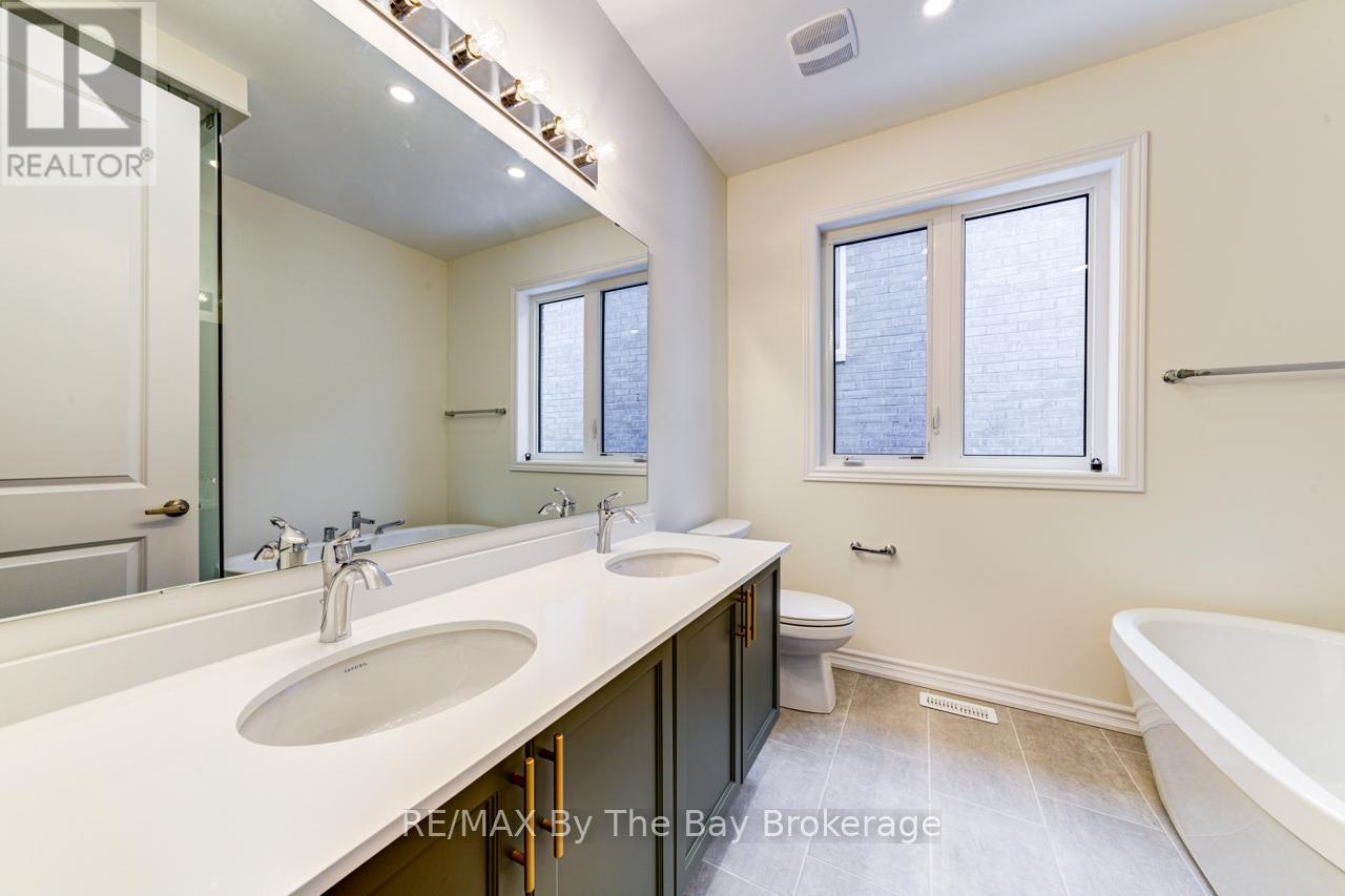 17 Sun Valley Avenue, Wasaga Beach, Ontario