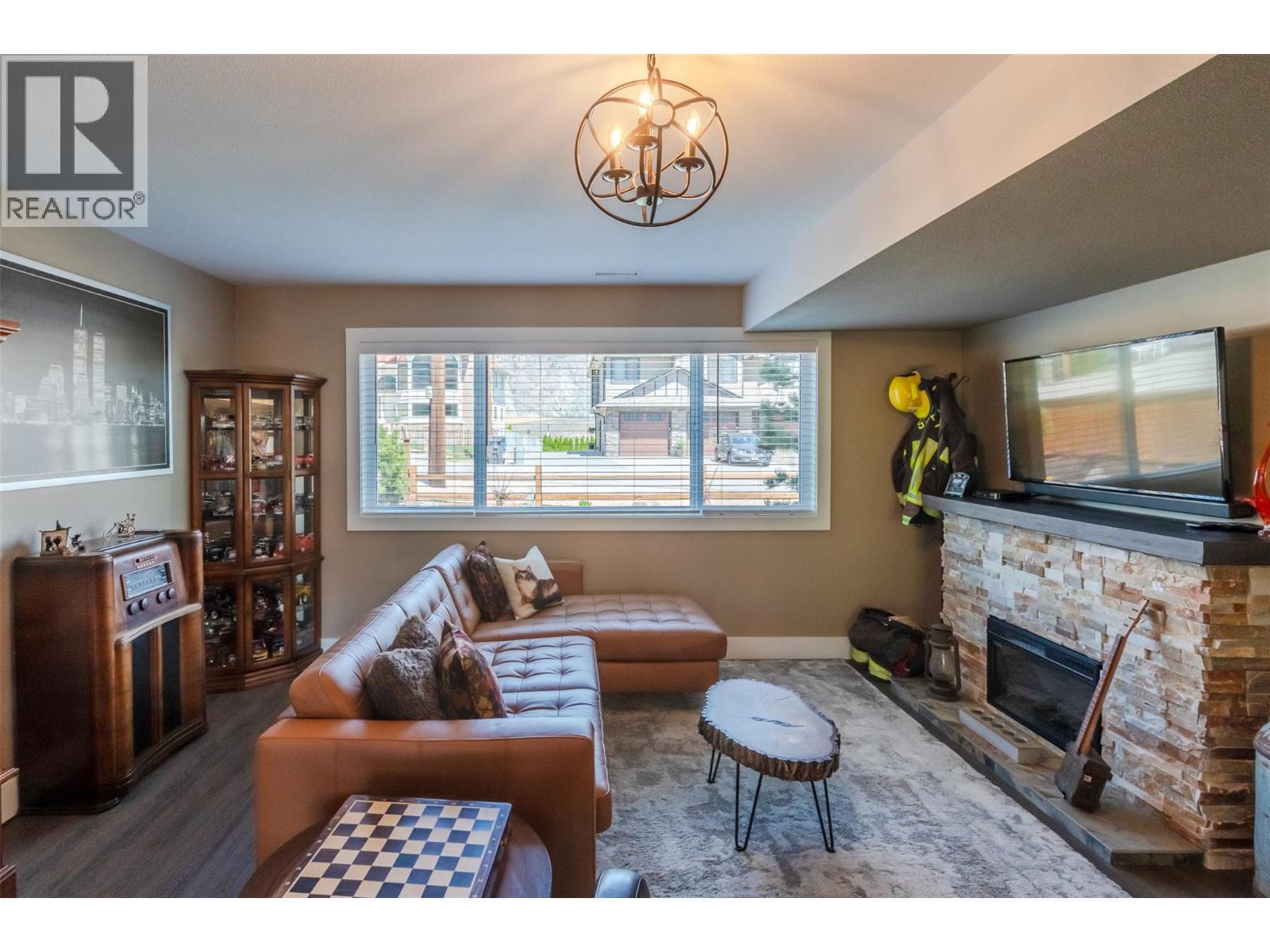 6 Mcintosh Court, Osoyoos, British Columbia