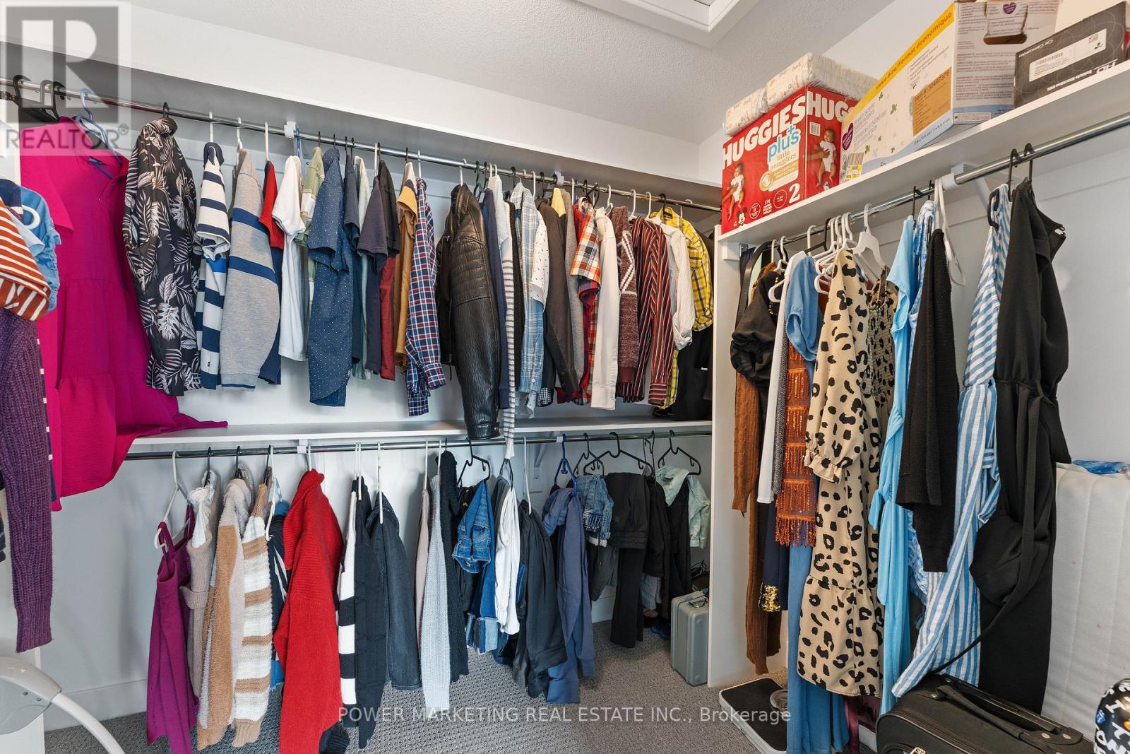 74 Finsbury Avenue, Ottawa, Ontario