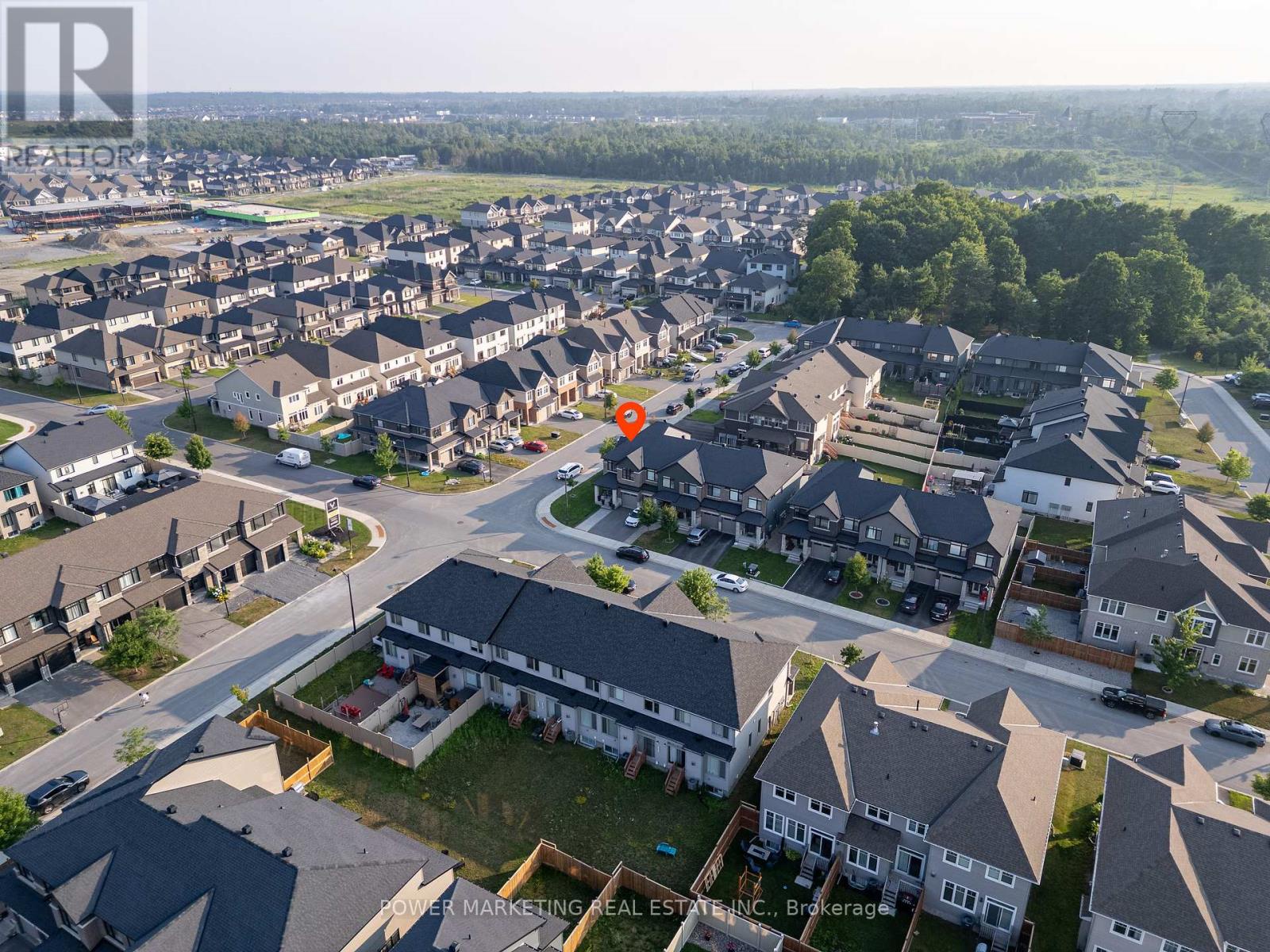 74 Finsbury Avenue, Ottawa, Ontario