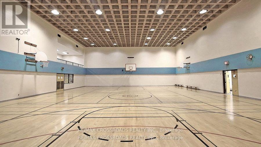 1202 - 5 Massey Square, Toronto (crescent Town), Ontario