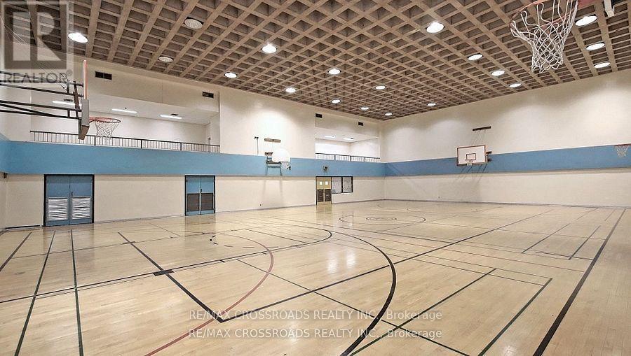 1202 - 5 Massey Square, Toronto (crescent Town), Ontario