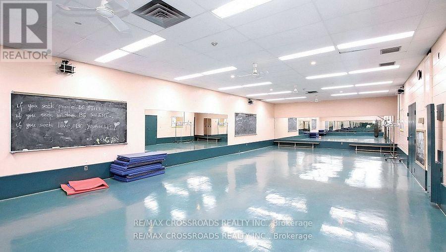 1202 - 5 Massey Square, Toronto (crescent Town), Ontario