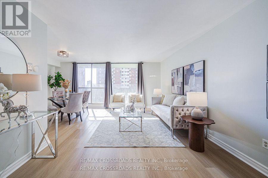 1202 - 5 Massey Square, Toronto (crescent Town), Ontario