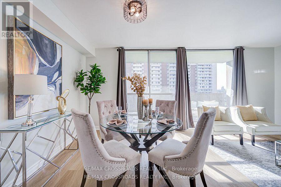 1202 - 5 Massey Square, Toronto (crescent Town), Ontario