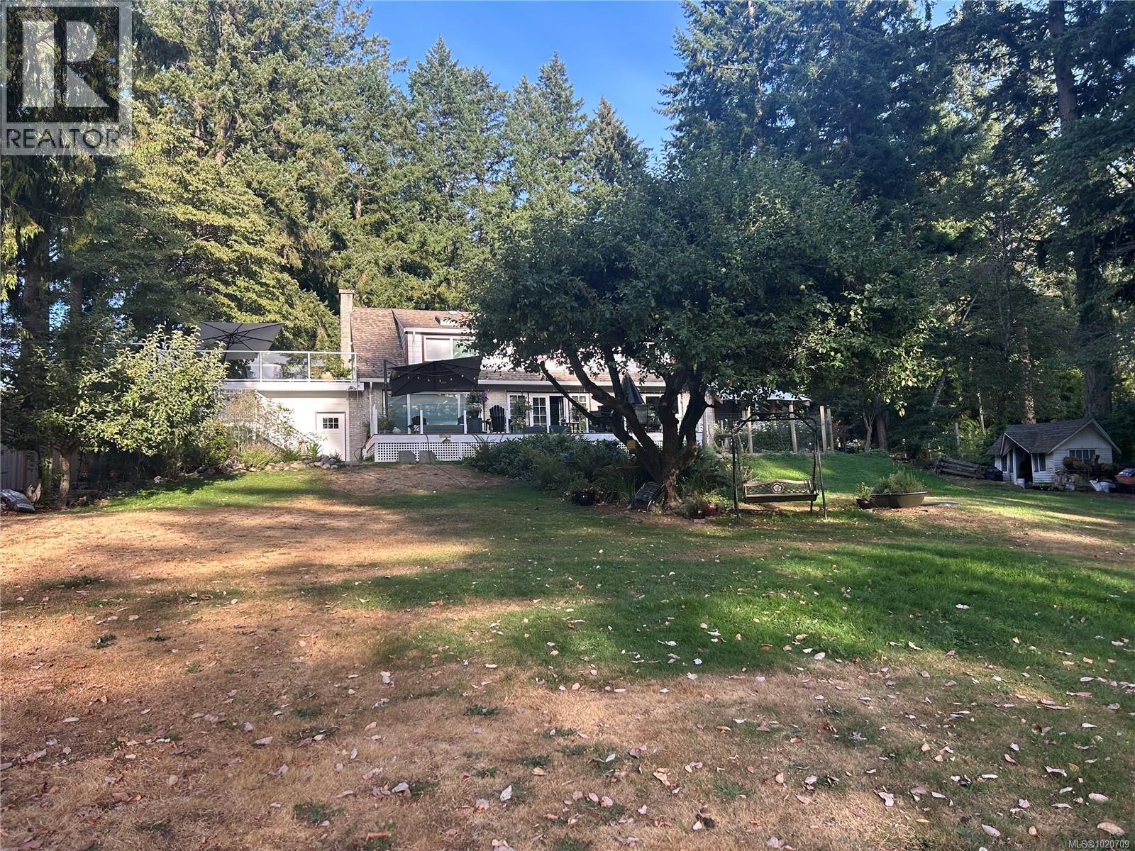 5182 Santa Clara Ave, Saanich, British Columbia