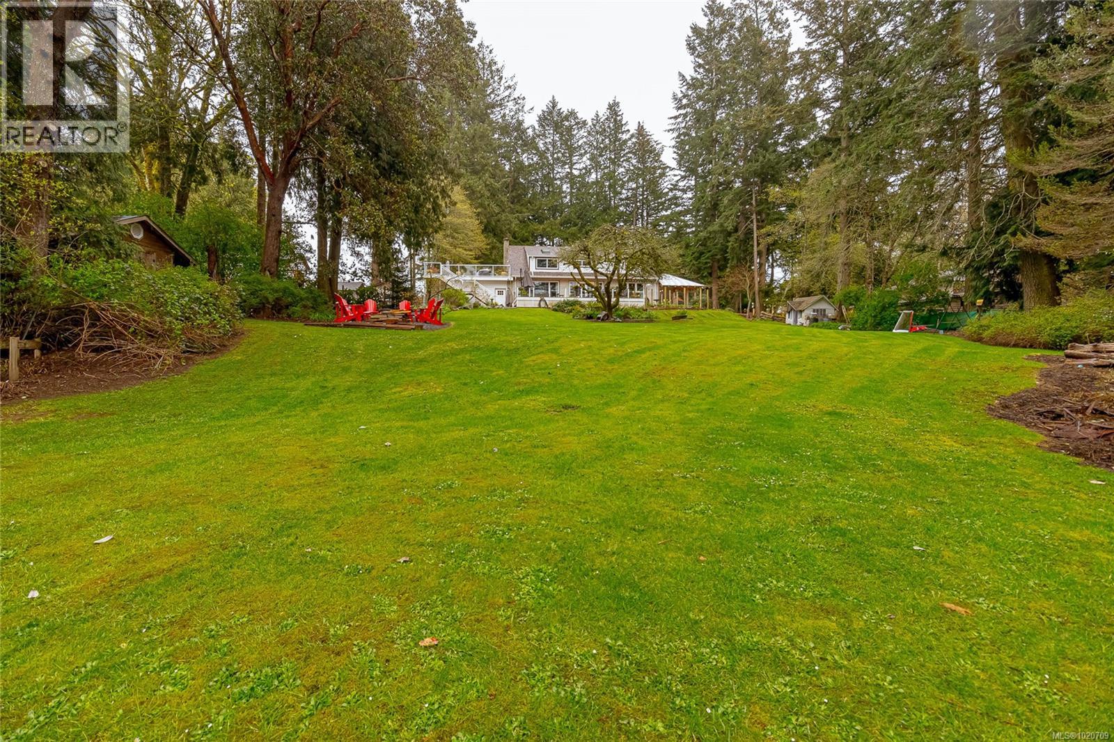 5182 Santa Clara Ave, Saanich, British Columbia
