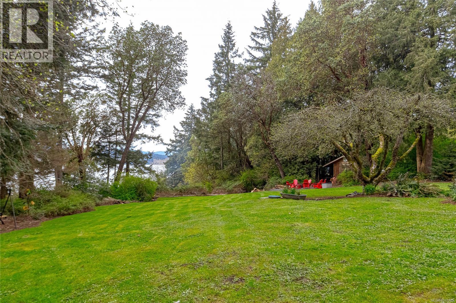 5182 Santa Clara Ave, Saanich, British Columbia