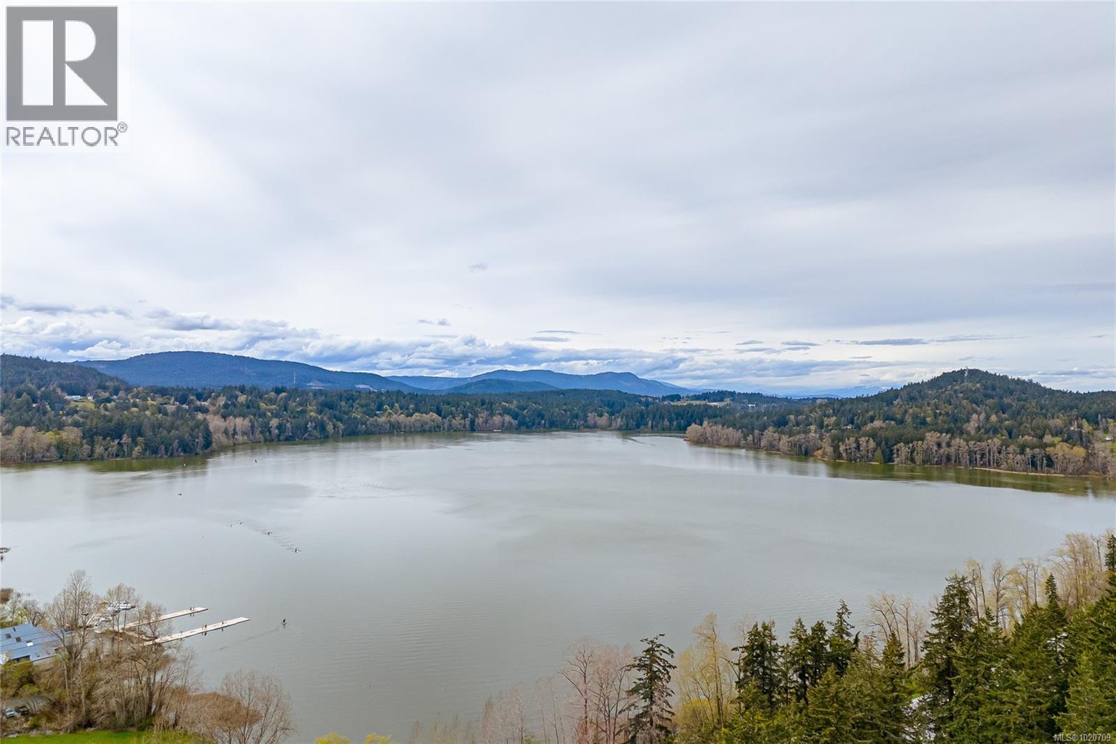 5182 Santa Clara Ave, Saanich, British Columbia