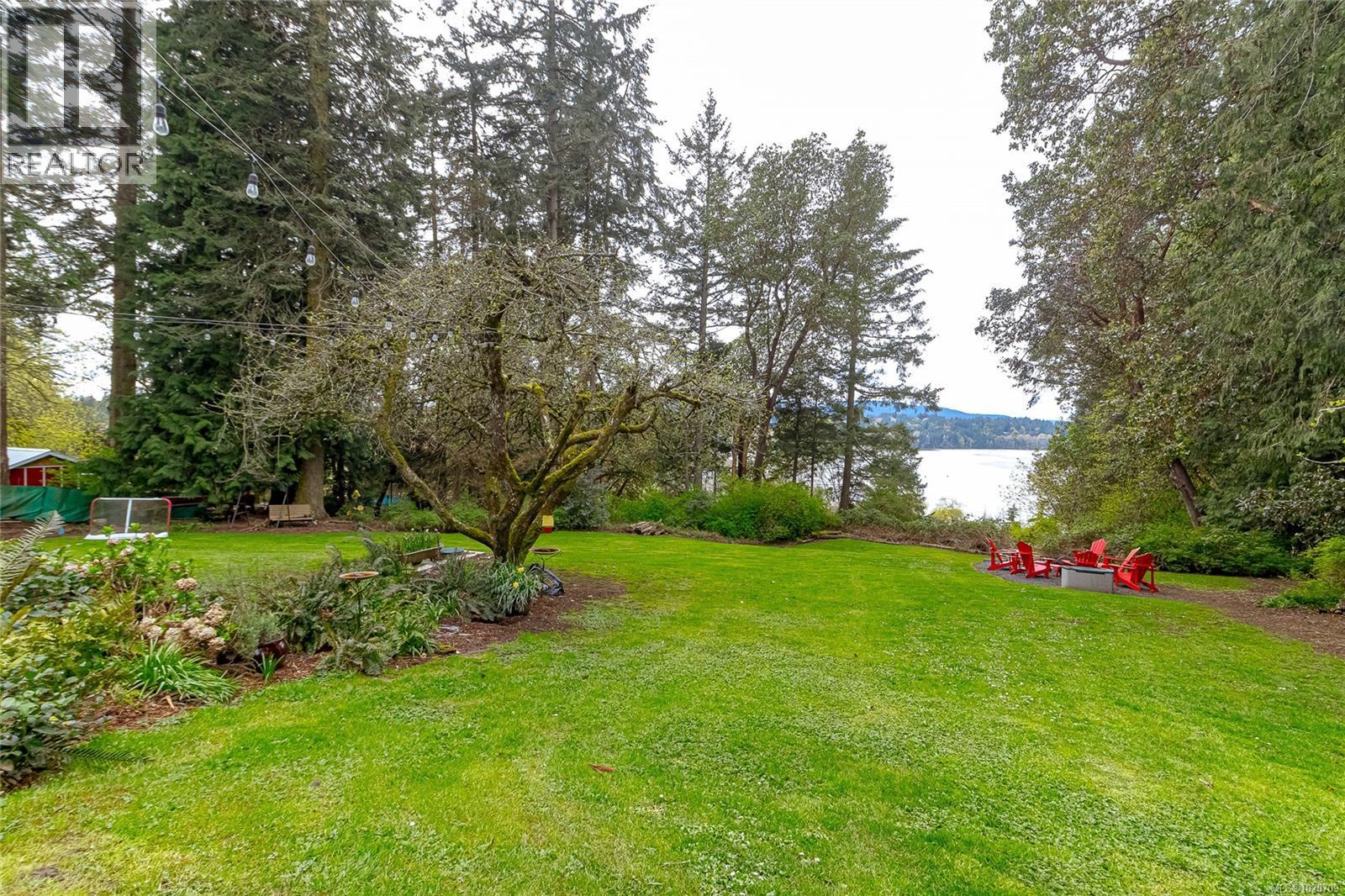 5182 Santa Clara Ave, Saanich, British Columbia