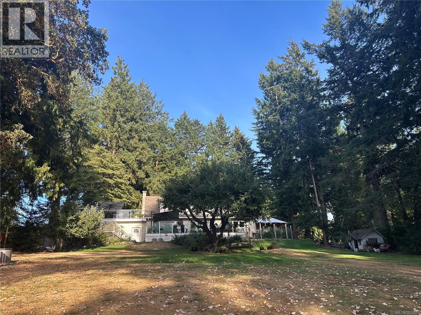 5182 Santa Clara Ave, Saanich, British Columbia