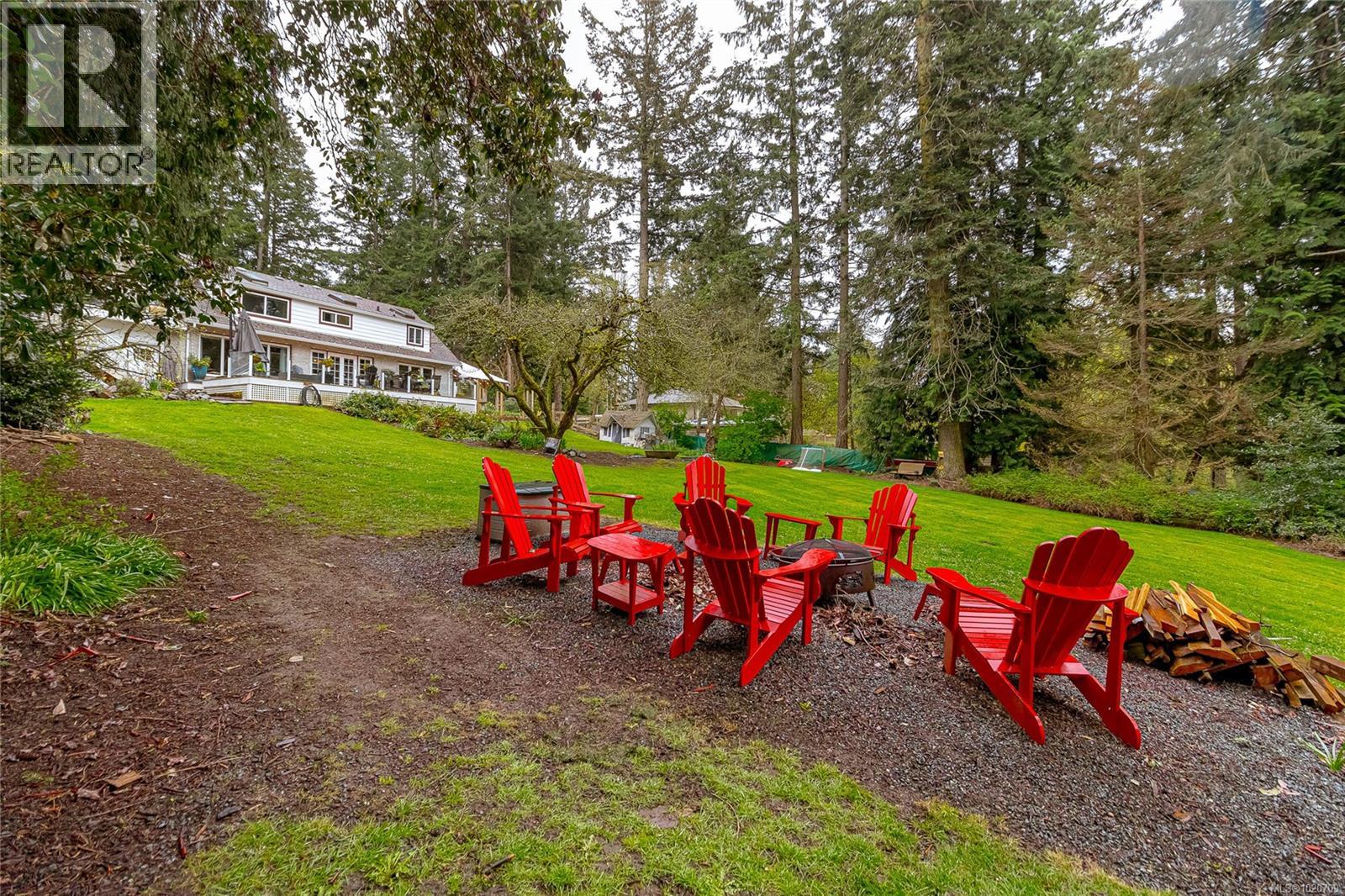 5182 Santa Clara Ave, Saanich, British Columbia