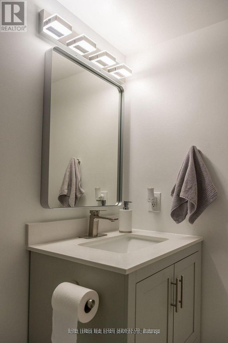 212 - 7 Concorde Place, Toronto (banbury-don Mills), Ontario