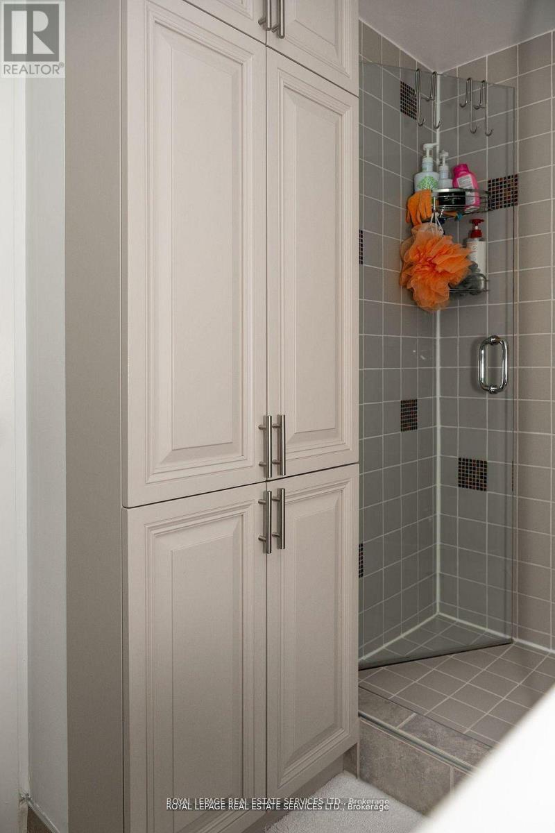 212 - 7 Concorde Place, Toronto (banbury-don Mills), Ontario