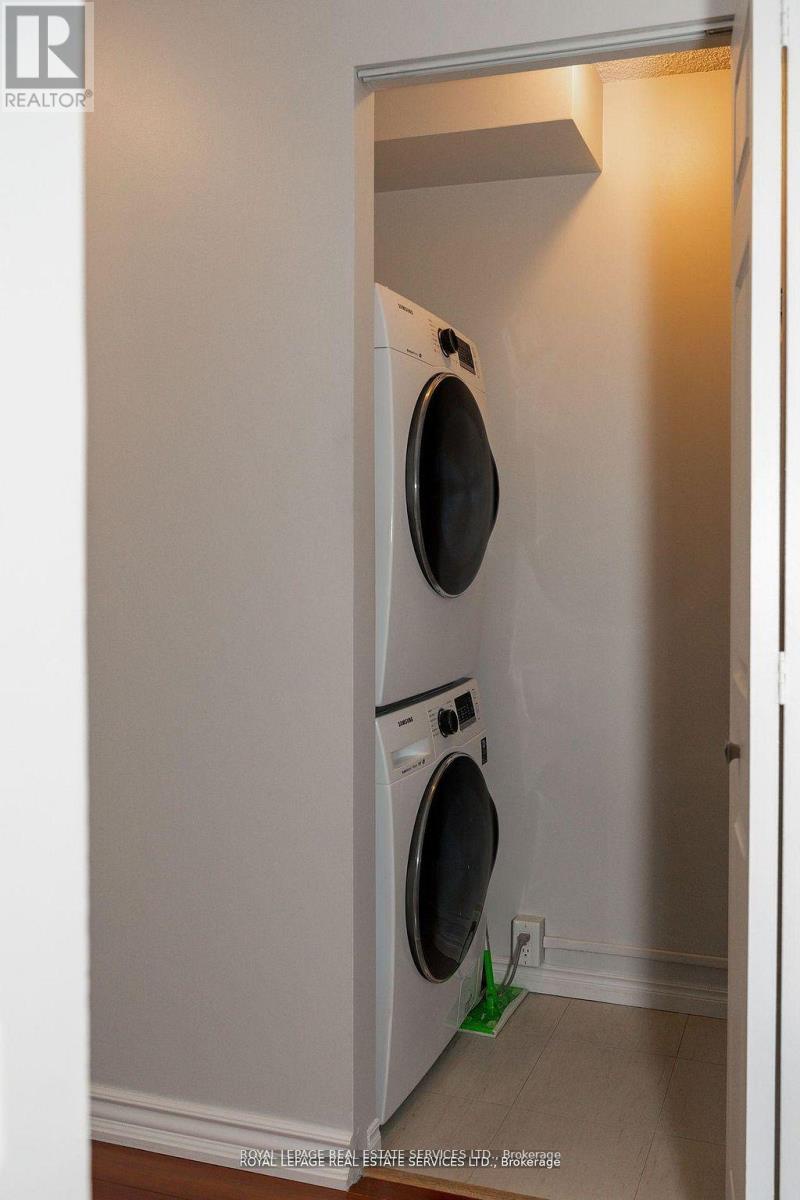 212 - 7 Concorde Place, Toronto (banbury-don Mills), Ontario